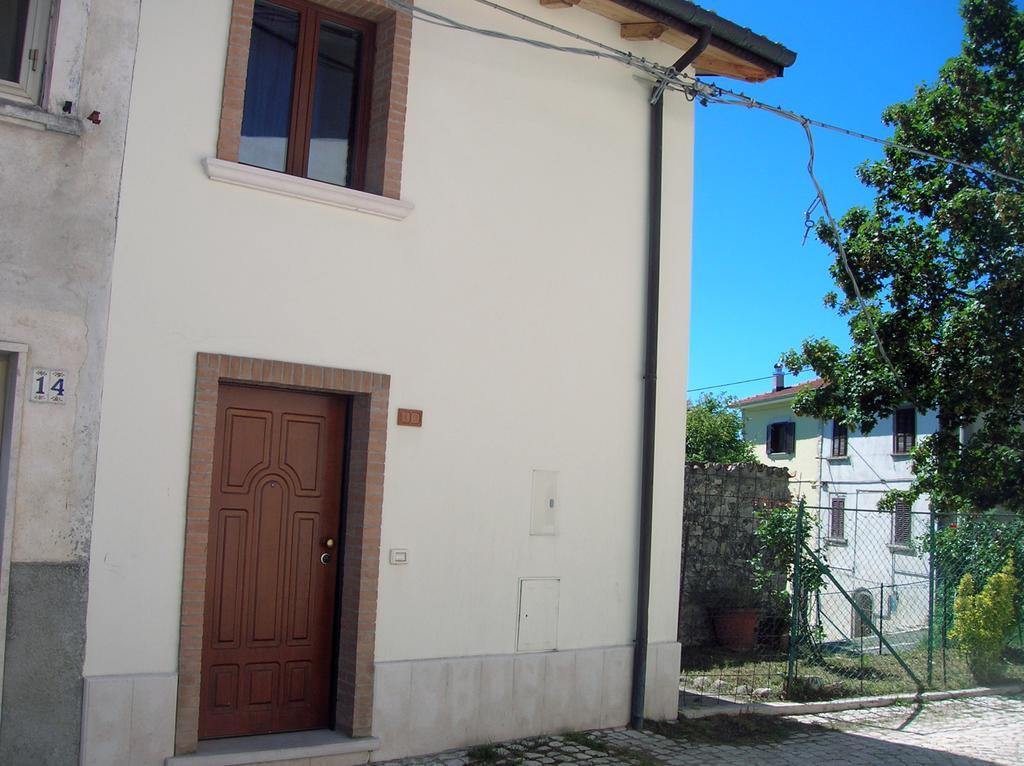 Montagna & Relax Villa Castel Di Sangro Exterior photo